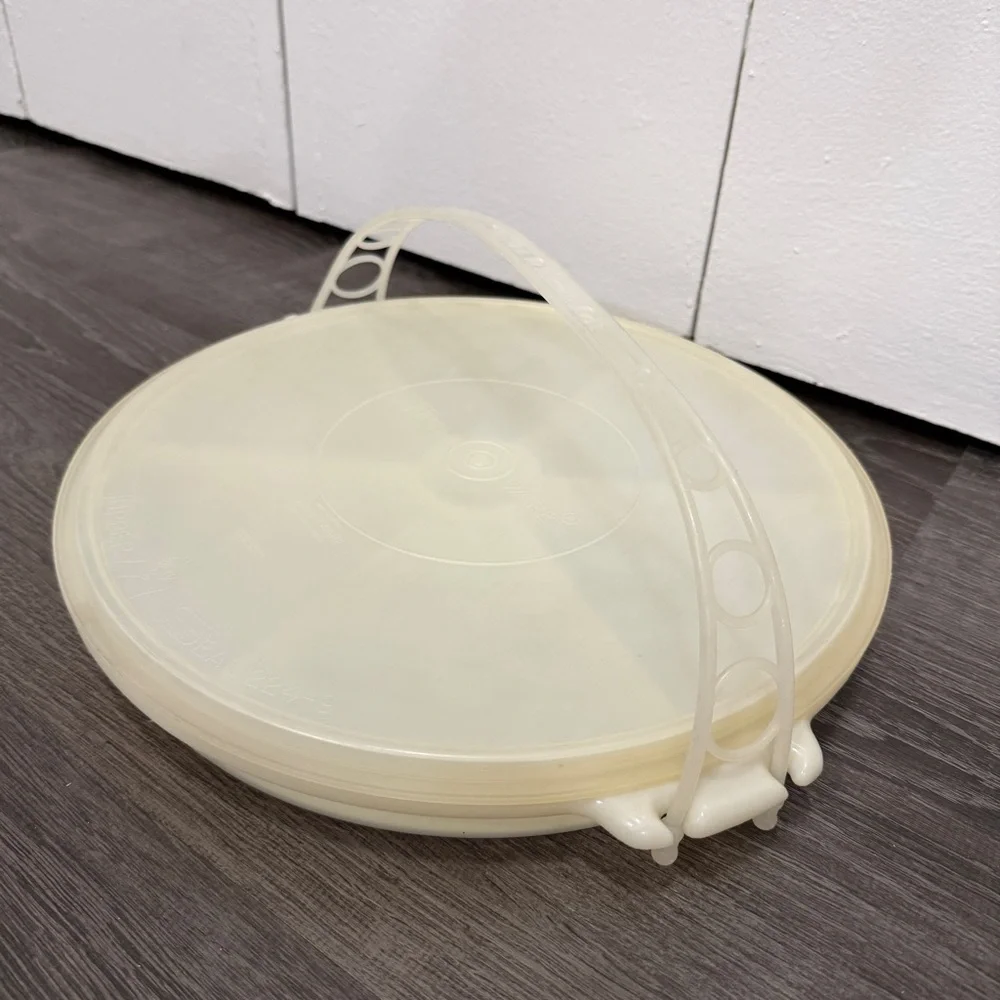 Vintage Tupperware 12
